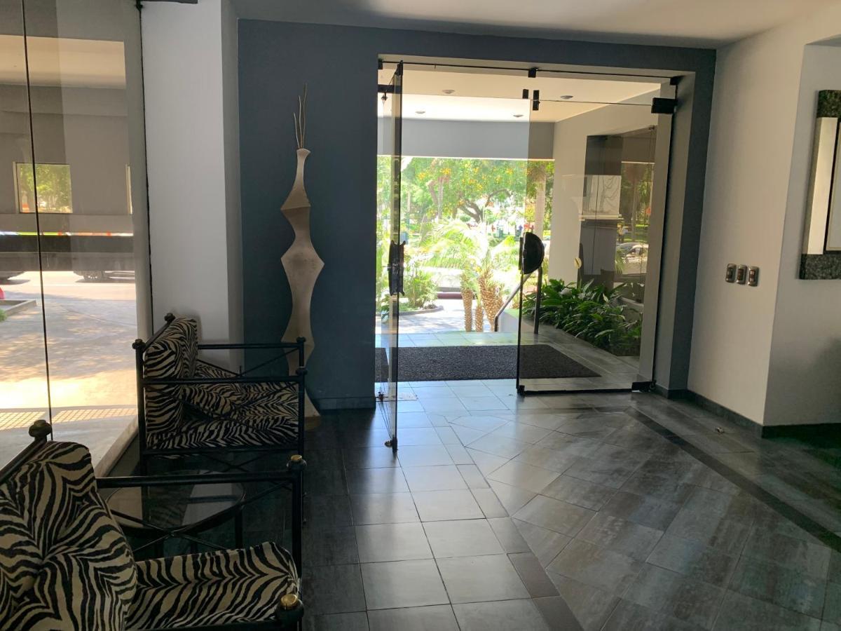Acogedor Dpto En San Isidro Excelente Vista, Piscina Y Wifi Appartamento Distretto di Lima